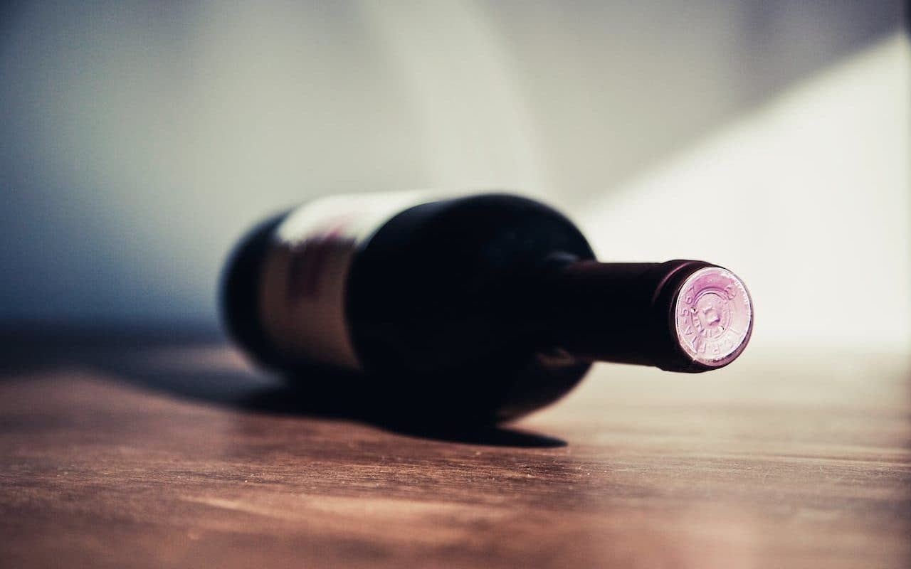 Cover Image for Exploring Digital Ownership: From NFTs to Physical-Backed Tokens.